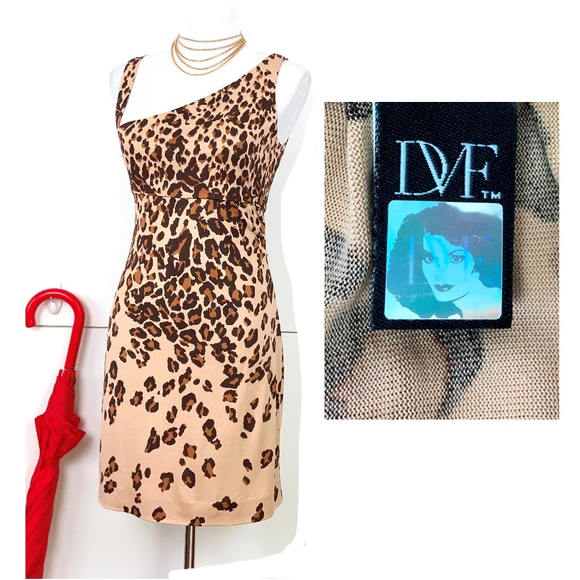 Diane Von Furstenberg Dresses & Skirts - New DVF Mini Animal Print Silk Dress Sz 4